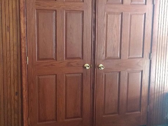 2nd image of 911 Lincoln Ave