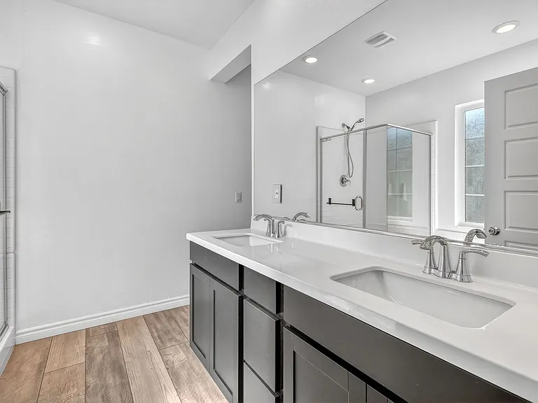 25 Barbara Ln #60 — Photo 20