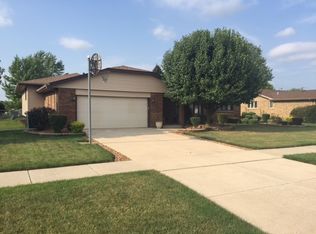 8126 Wheeler Dr, Orland Park, IL