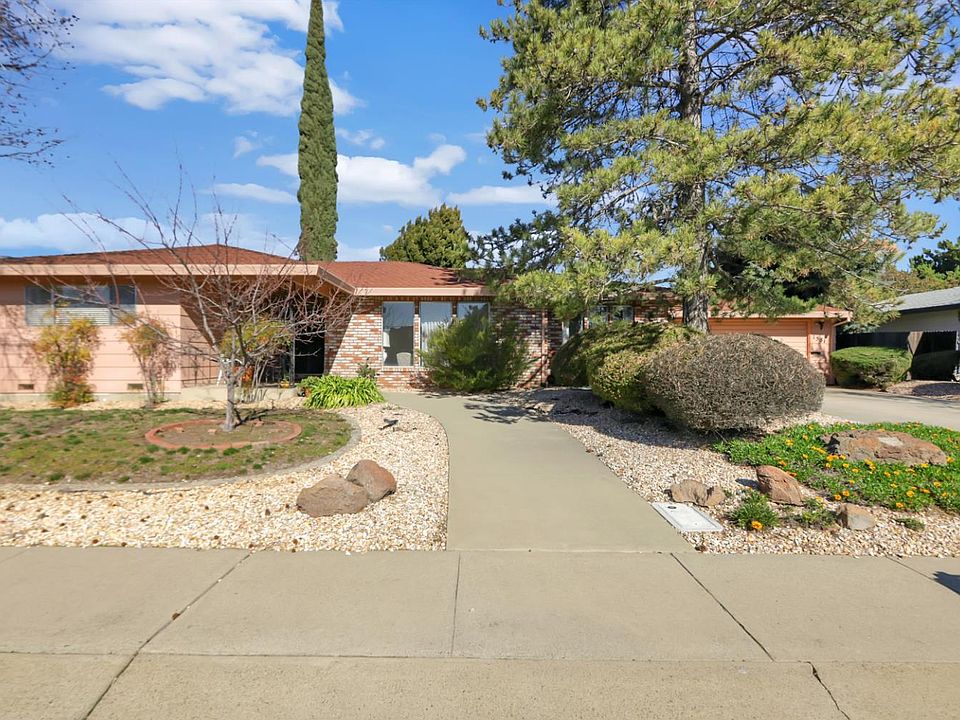 1st image of 1581 Valley View Dr