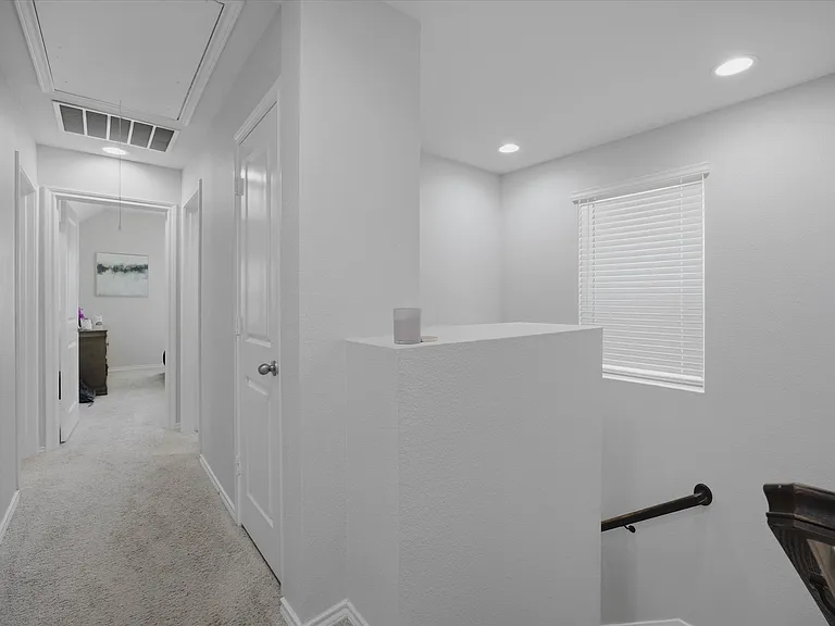 420 Milverton Dr — Photo 15