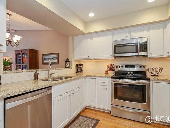 3rd image of 3531 Whispering Brook Dr SE