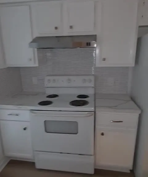 9090 S Braeswood Blvd #75 — Photo 18