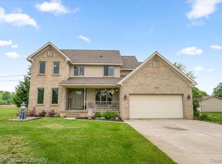 10176 Hogan Rd, Swartz Creek, MI 48473