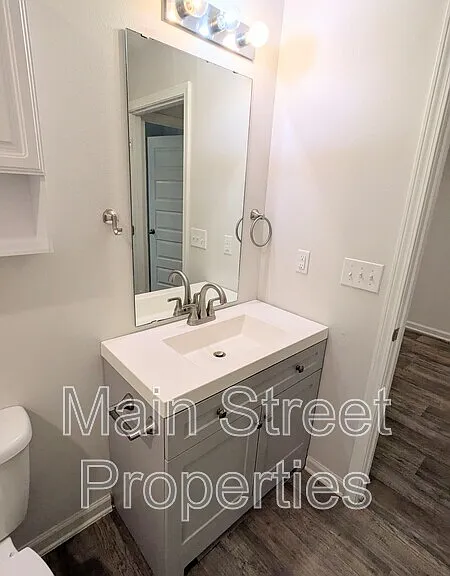 10557 Queens Gate Cir — Photo 9