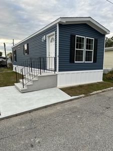 548 Kenyon Ave #7, Attleboro, MA, 02703