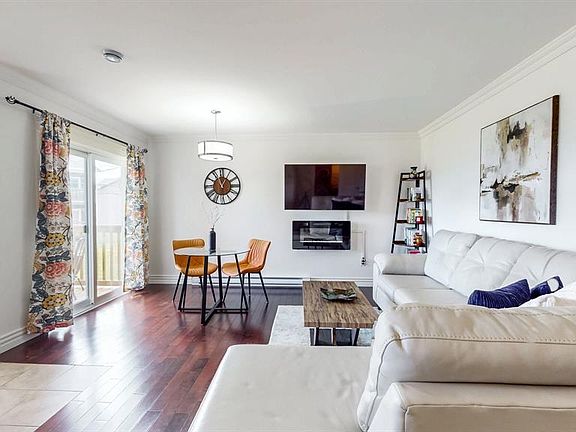 5th image of 385 Blackmarsh Road UNIT 4