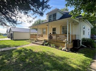 608 W Hampshire St, King City, MO 64463