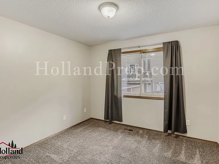 12712 SW Rocky Mountain Ct — Photo 18
