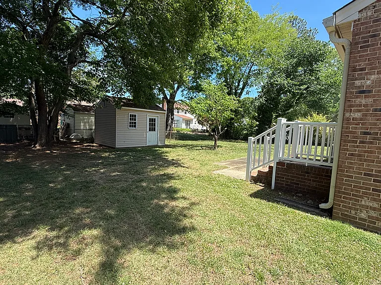 1212 Pleasant Dale Ave — Photo 2
