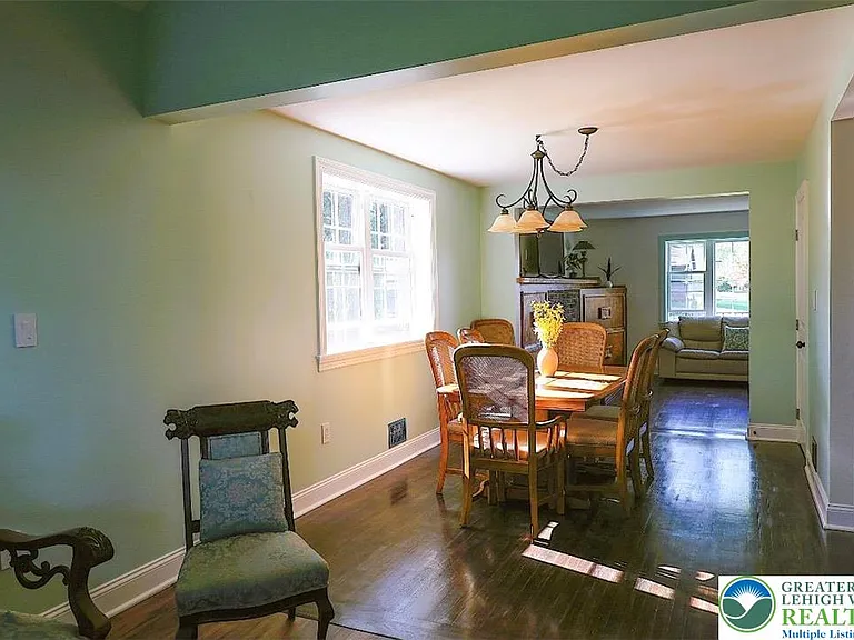 1601 Lieb Rd — Photo 8