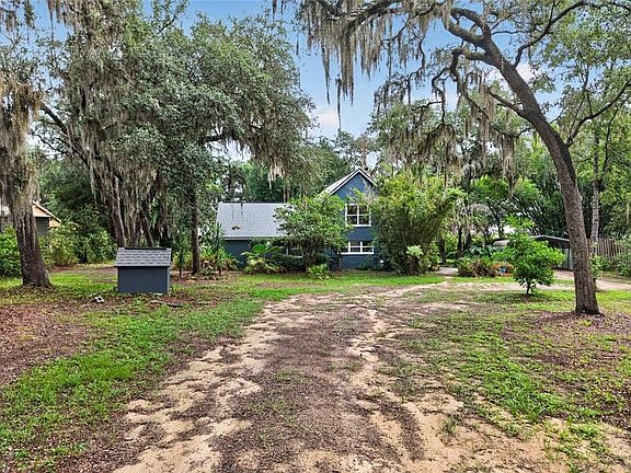 4th image of 104 Long Pond Way