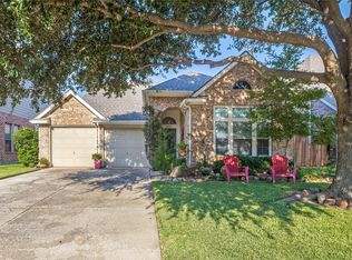 2932 Vacherie Ln, Dallas, TX 75227