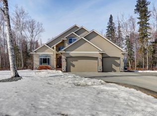 14115 E River Bend Cir, Palmer, AK 99645