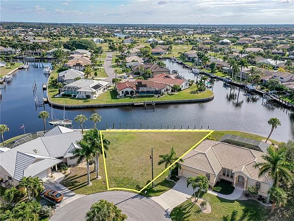 5th image of 2300 Saint Davids Island Ct