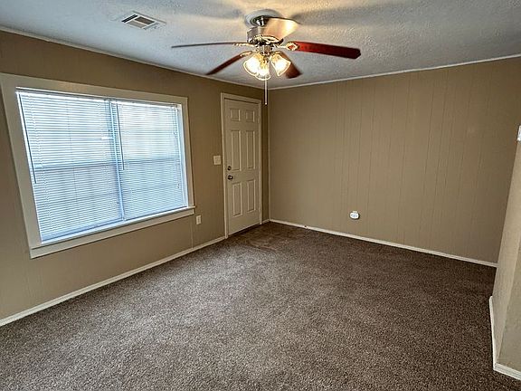 4th image of 6202 NW Elm Ave