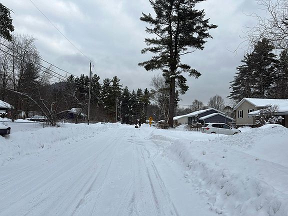 5th image of 21 Whippoorwill Rd