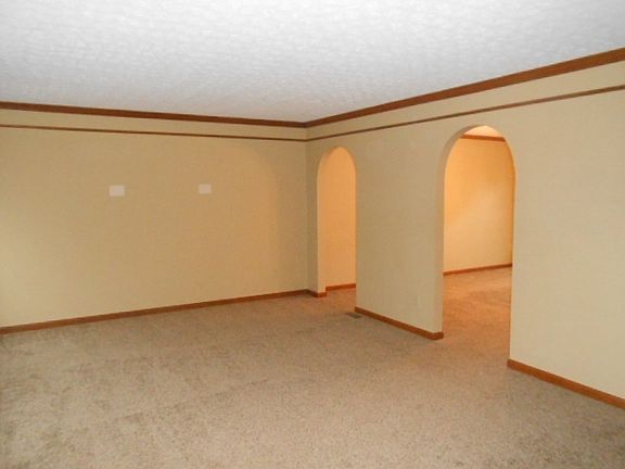 3rd image of 3388 Greenville Dr