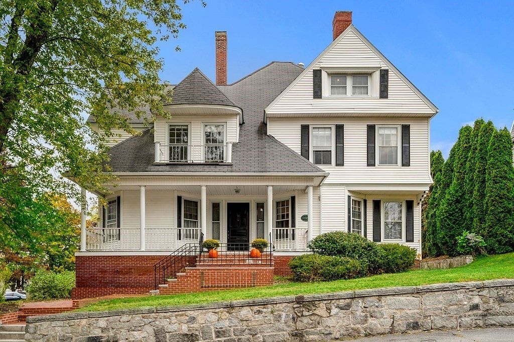 56 Fairmount St, Lowell, MA 01852 Zillow