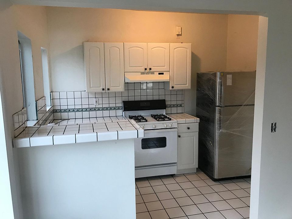 2nd image of 3414 E 10th St