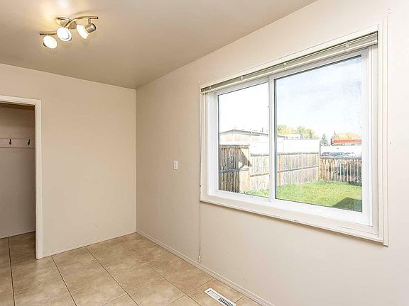 5th image of 1401 39th St Unit 1401