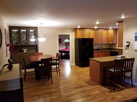3rd image of 7422 Alma Vista Way