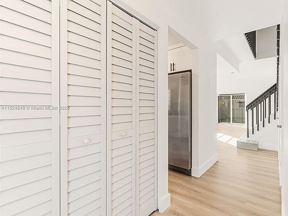 2nd image of 10026 Hammocks Blvd APT 201-6
