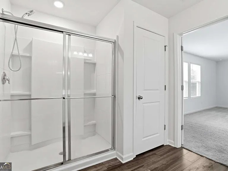 395 Knightsbridge Ln — Photo 15