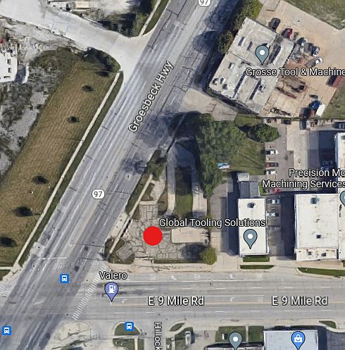 2nd image of 23060 Groesbeck Hwy
