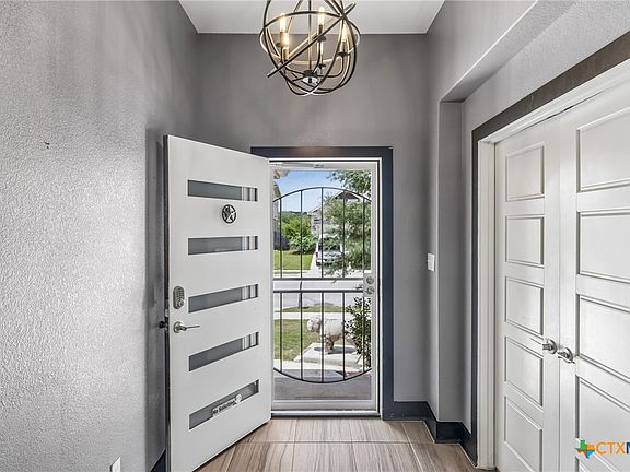4th image of 318 Blue Oak Blvd