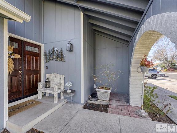 3rd image of 2040 Bonita Vista Dr