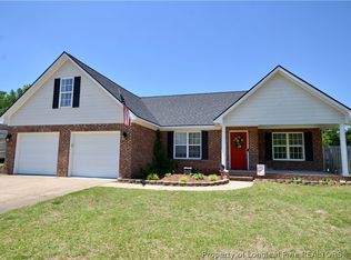 171 Corsegan Rd, Fayetteville, NC 28306