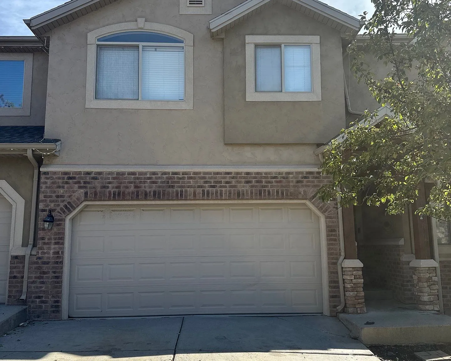 4 bed, 3.5 bath, 1735 sqft, $2,000 — Photo 1