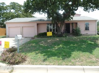 1613 Wiseman Ave, Fort Worth, TX 76105
