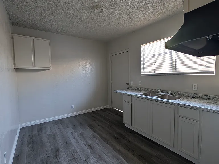 821 Watson Ave #2 — Photo 2