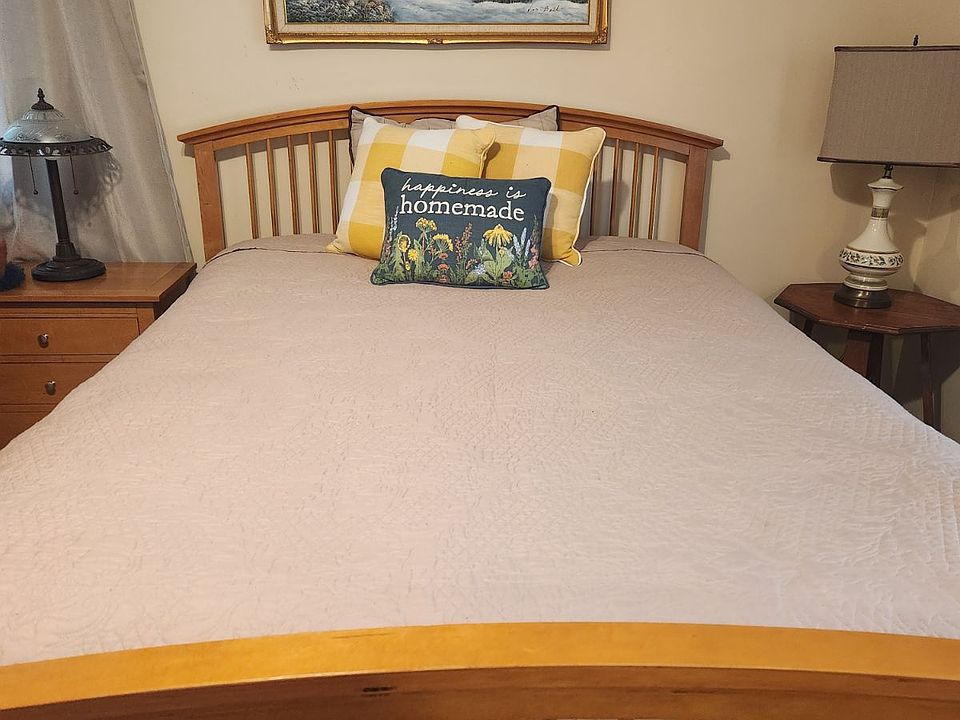 2nd image of 5410 Hampton Cir #2