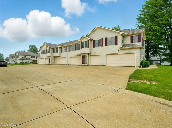 6000 Lake Rd W APT 222, Ashtabula, OH 44004