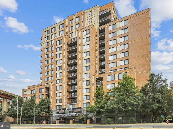 2451 Midtown #1618, Alexandria, VA 22303