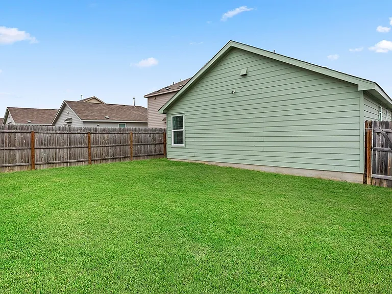 5463 Daphne Path — Photo 19