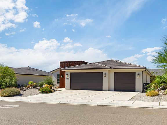 2nd image of 3107 E Lavatera Dr