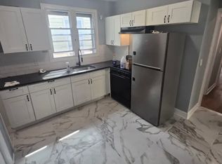 18 N 19th St #2A, East Orange, NJ 07017