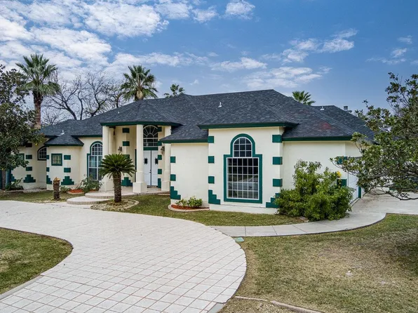 111 Rincon Dr, Del Rio, TX 78840