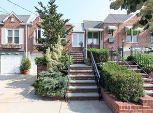 7627 Caldwell Ave, Middle Village, NY 11379