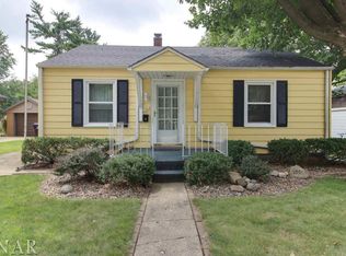 1901 Castle Ave, Bloomington, IL 61701