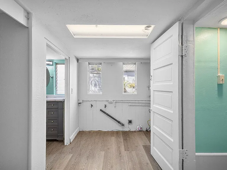 531 Taylor Ave — Photo 20
