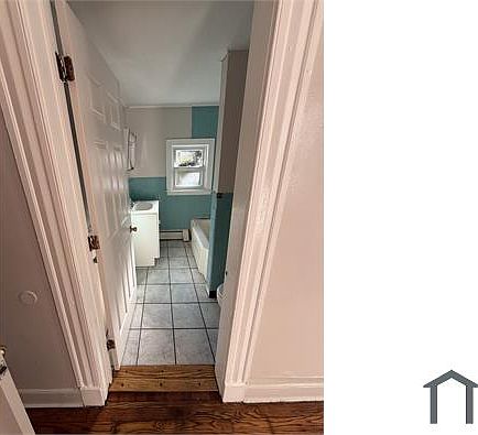 2nd image of 59 Liberty St Unit 1