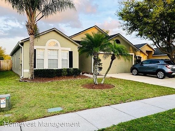 3rd image of 4724 Willamette Cir
