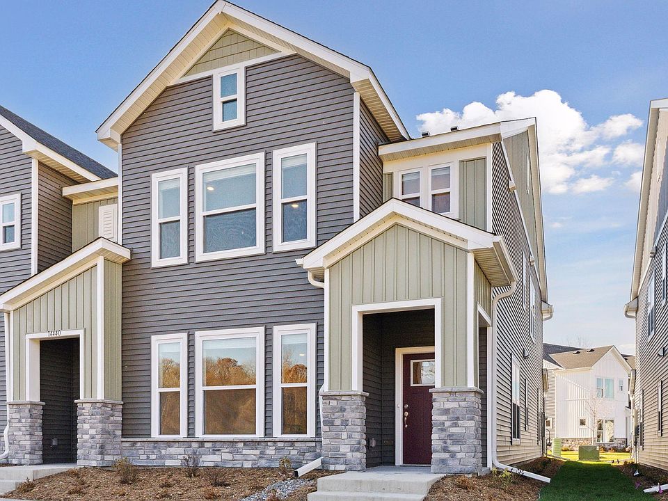 1st image of 14444 Twin Lakes Cir