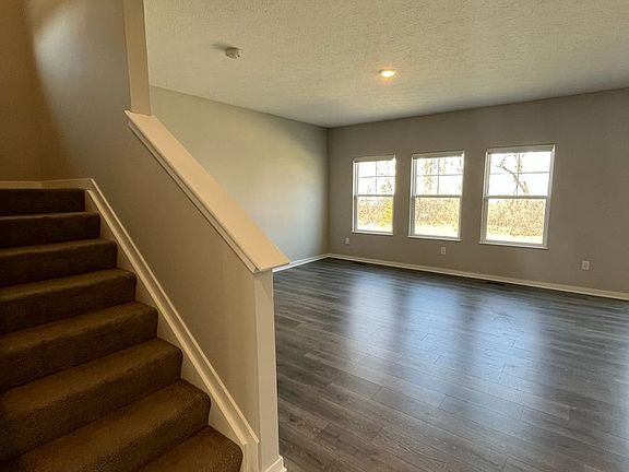 3rd image of 234 Carrowmoore Dr