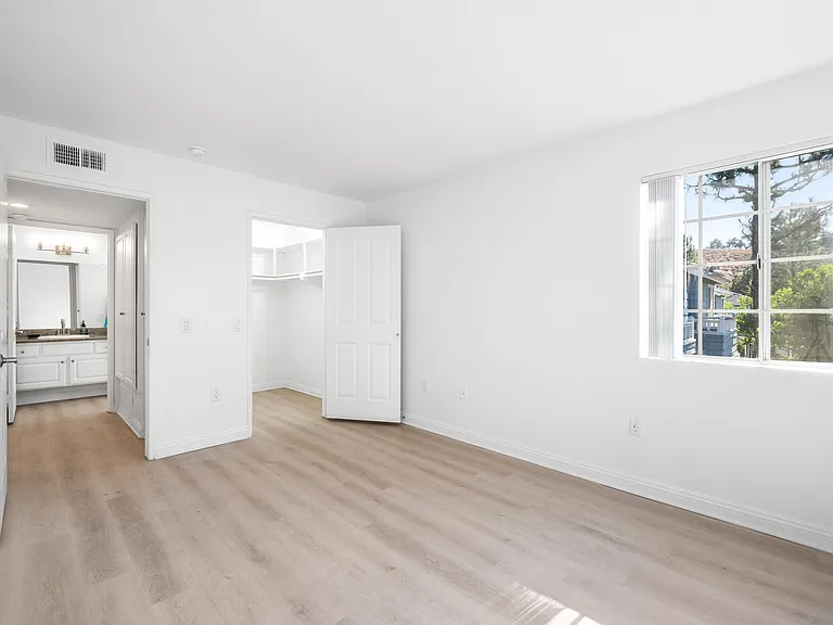 Nantucket Creek Apartments — Photo 63